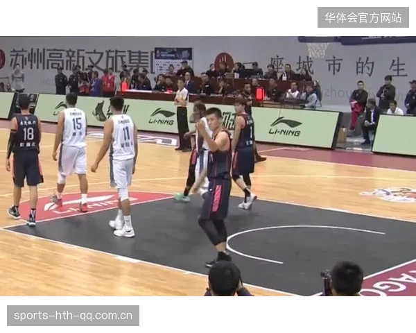 CBA球员终场前的冷静罚球被视作职业素养——篮球场上的“心理战”与“职业范儿”